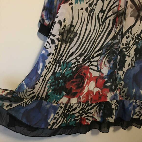 Tricotto Artsy Animal Print Womens Lace Up Bell Sleeve Cover Dress - Picture 9 of 16